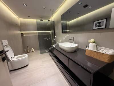 Acıbadem “Çamlıca Konaklarında” Ön Blokta Satılık 13