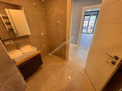 Acıbadem Caddesinde, Sıfır Binada, 3+1 Satılık Daire 15