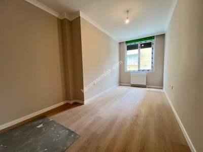 Acıbadem Balözü Sokakta Sıfır Binada Satılık 3+1 Daire 11