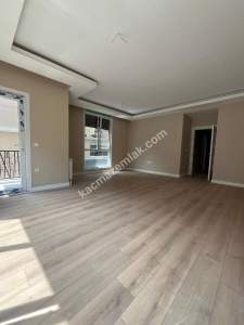 Acıbadem Cüneyt Koşal Sokakta Satılık 3+1 Daire 12