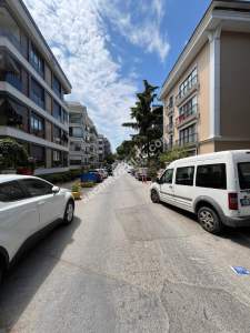 Acıbadem Cüneyt Koşal Sokakta Satılık 3+1 Daire 5