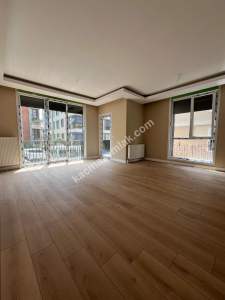 Acıbadem Cüneyt Koşal Sokakta Satılık 3+1 Daire 11