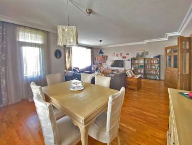 Acıbademde Metro Ve Metrobüse Yakın, Önü Açık 145 M2 13