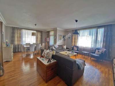 Acıbademde Metro Ve Metrobüse Yakın, Önü Açık 145 M2 17