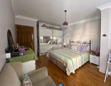 Acıbademde Metro Ve Metrobüse Yakın, Önü Açık 145 M2 10