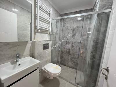 Acıbadem Balözü Sokakta Sıfır Binada Satılık 3+1 Daire 14