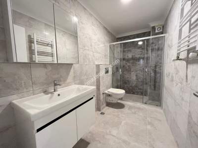 Acıbadem Balözü Sokakta Sıfır Binada Satılık 3+1 Daire 4