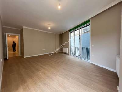 Acıbadem Balözü Sokakta Sıfır Binada Satılık 3+1 Daire 12