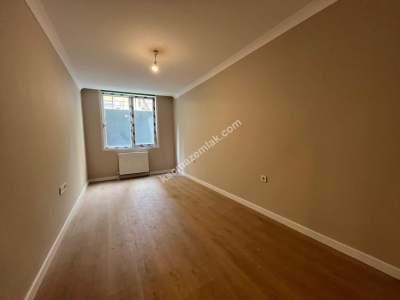 Acıbadem Balözü Sokakta Sıfır Binada Satılık 3+1 Daire 14