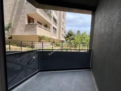 Acıbadem Balözü Sokakta Sıfır Binada Satılık 3+1 Daire 15