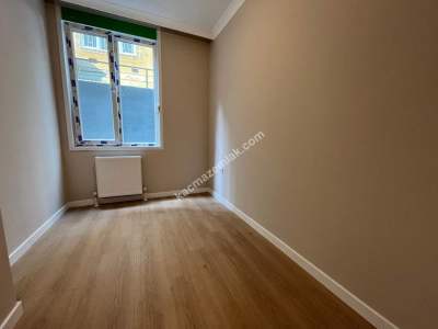 Acıbadem Balözü Sokakta Sıfır Binada Satılık 3+1 Daire 5