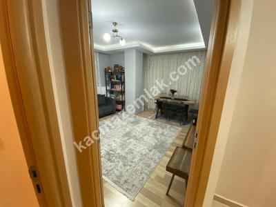 Üsküdar Cumhuriyet Mh 8 Yıllık Binada Ferah 2+1 11