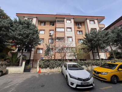 Cumhuriyet Mah.genç Binada Arakat Ön Cephe Satılık 3+1 2