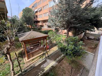 Cumhuriyet Mah.genç Binada Arakat Ön Cephe Satılık 3+1 22