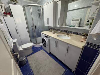 Cumhuriyet Mah.genç Binada Arakat Ön Cephe Satılık 3+1 20