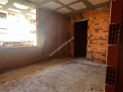 Üsküdar Güzeltepe Semtinde Ebeveyn Banyolu 4+1 17