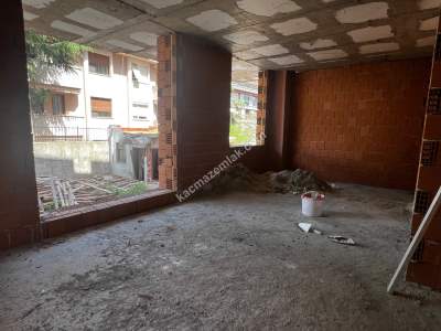 Üsküdar Güzeltepe Semtinde Ebeveyn Banyolu 4+1 15