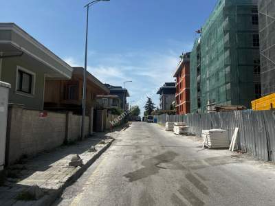 Üsküdar Güzeltepe Semtinde Ebeveyn Banyolu 4+1 3