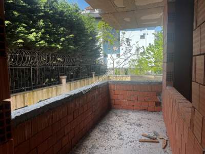 Üsküdar Güzeltepe Semtinde Ebeveyn Banyolu 4+1 6