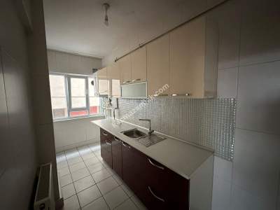 Üsküdar Küçük Çamlıcada, Ara Katta 2+1 Satılık Daire 9