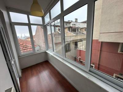 Üsküdar Küçük Çamlıcada, Ara Katta 2+1 Satılık Daire 10