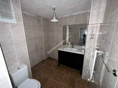 Üsküdar Küçük Çamlıcada, Ara Katta 2+1 Satılık Daire 13