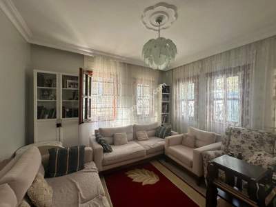 Üsküdar Mimar Sinan Mh'de Tertemiz Satılık 3+1 Daire 7