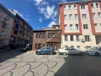 Üsküdar Mimar Sinan Mh'de Tertemiz Satılık 3+1 Daire 17