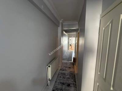 Üsküdar Zeynep Kamilde Deniz Manzaral Geniş 2+1 Satılık 21