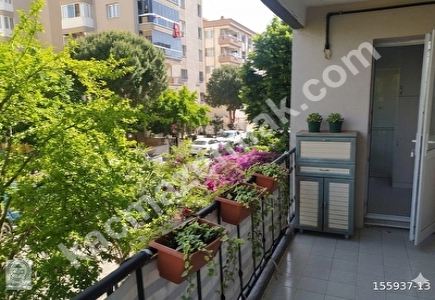 Gaziemir Merkezde 3+1 Ferah Acil Satılık Daire 16