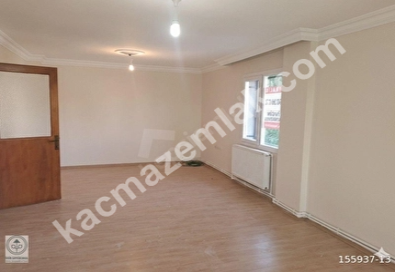 Gaziemir Merkezde 3+1 Ferah Acil Satılık Daire 4