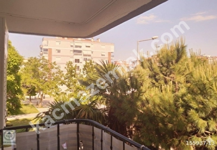 Gaziemir Merkezde 3+1 Ferah Acil Satılık Daire 2