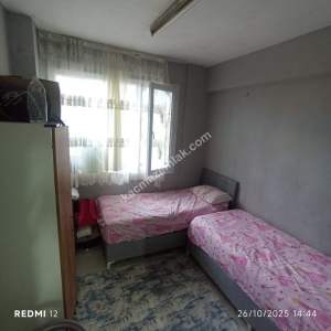 Basmane Altınordu Mahallesi 3+1 13