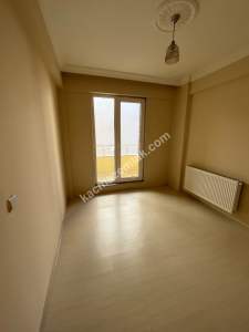 Kars Merkezde Satılık 3+1 Daire 6