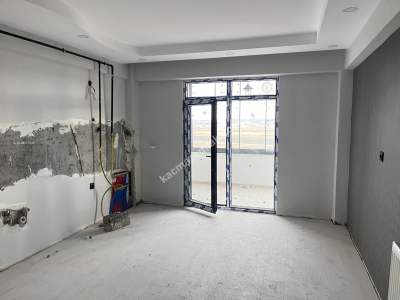 Kars Merkezi Konumda 3+1 Daire 7