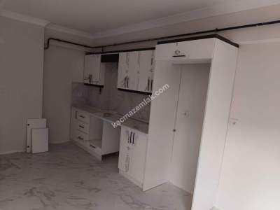 Kocaeli İzmitte Satılık 2+1 Ara Kat 2