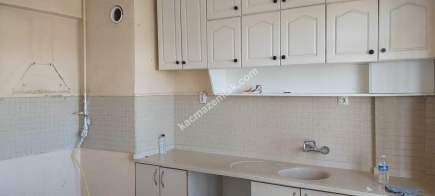 Kütahya Mer.gazi Kemal Mah.arakat Satlık Daire 11