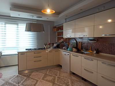 Kütahya Merkez Yunusemre Mh. 4+1 Kombili Satılık Daire 5