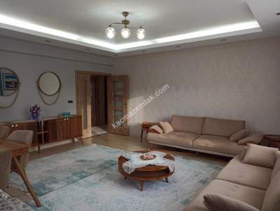 Kütahya Merkez Yunusemre Mh. 4+1 Kombili Satılık Daire 2