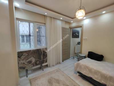 Manisa Merkez Efendi Mahallesinde 2+1 Satılık Daire 4