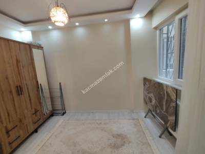 Manisa Merkez Efendi Mahallesinde 2+1 Satılık Daire 6