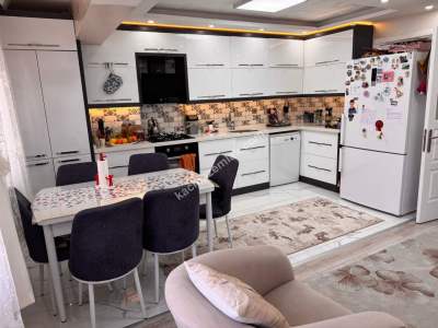 Manisa Muradiye'De Satılık 3+1 Özellikli Daire