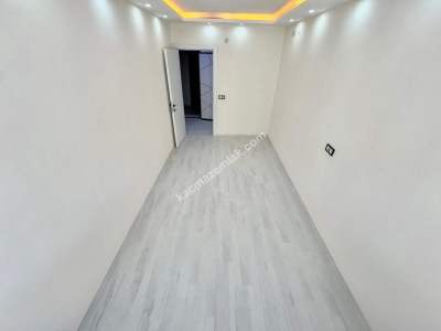 Manisa Muradiyede 2+1 Kapalı Mutfak Sıfır Satılık Daire 9