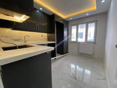 Manisa Tefikiye Mahallesinde Satılık 2+1 Daire 1