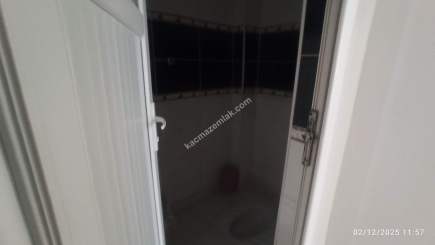 Mersin Yenişehir Gazi Mh Satılık 3+1 Doğalgaz Kombili D 19