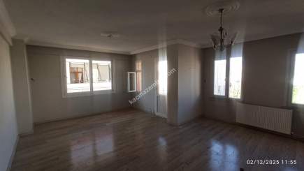 Mersin Yenişehir Gazi Mh Satılık 3+1 Doğalgaz Kombili D 10