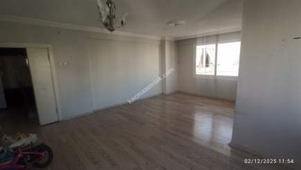 Mersin Yenişehir Gazi Mh Satılık 3+1 Doğalgaz Kombili D 4