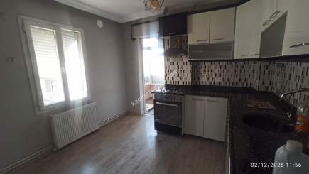 Mersin Yenişehir Gazi Mh Satılık 3+1 Doğalgaz Kombili D 3