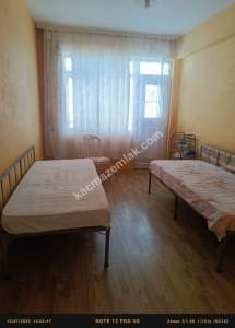 Niğde Bor Merkezde Cadde Üzeri Satılık 3+1Daire 4