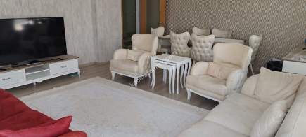 Niğde Merkez Aşağı Kayabaşı Mahallesinde Satılık 3+1 Da 8